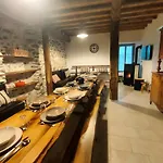 De L 'annonciation 度假居 卢德